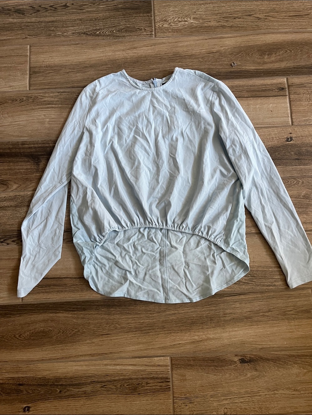 Slate Women's Light Blue Round Neck Top EUC